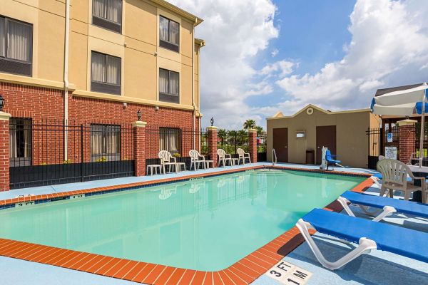 Comfort Inn & Suites (Port Arthur)
